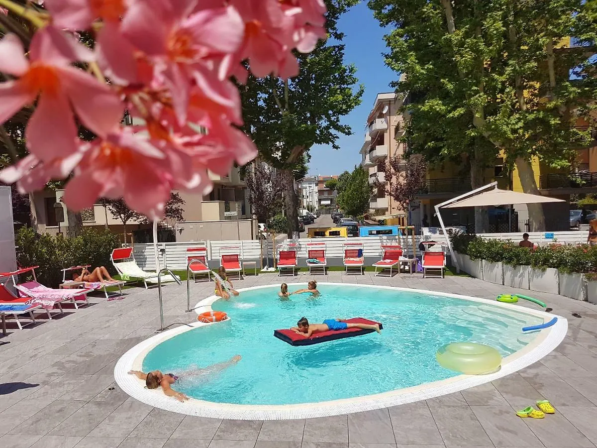 Hotel Sabrina Rimini 0*,  Italia
